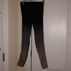 Victoria Secret Pink Leggings NWOT SZ SM